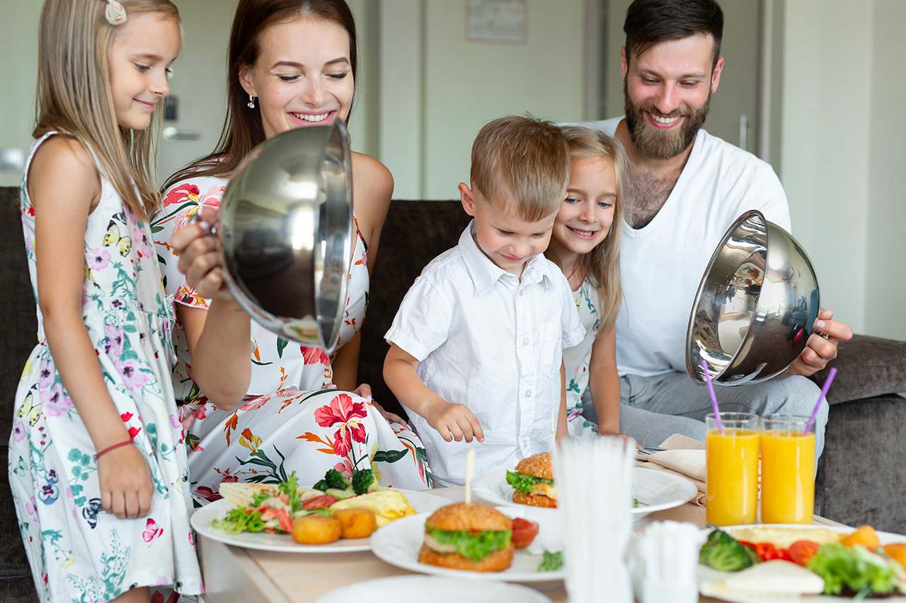 Credit Photo StudioPeace via Envato
Hotel en famille, activités pour petits et grands, repas hôtel